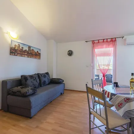 Five-bedroom In