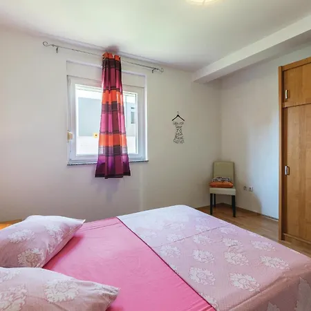 Cozy In With Kitchen Holiday home Banjole